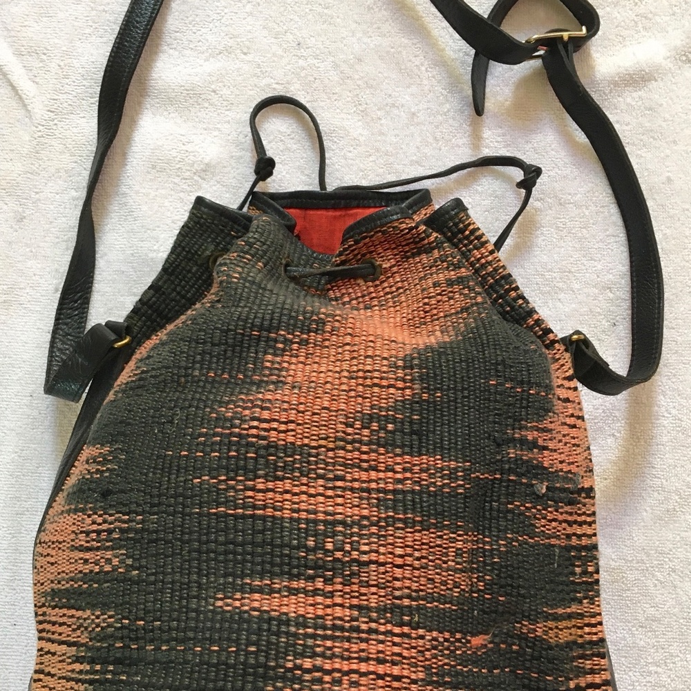 Handbag - Picture 2 of 3